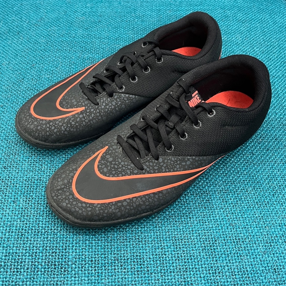 Nike Shoes Mens Mercurial Pro IC Black Mango Orange Soccer Sneakers Size 9.5